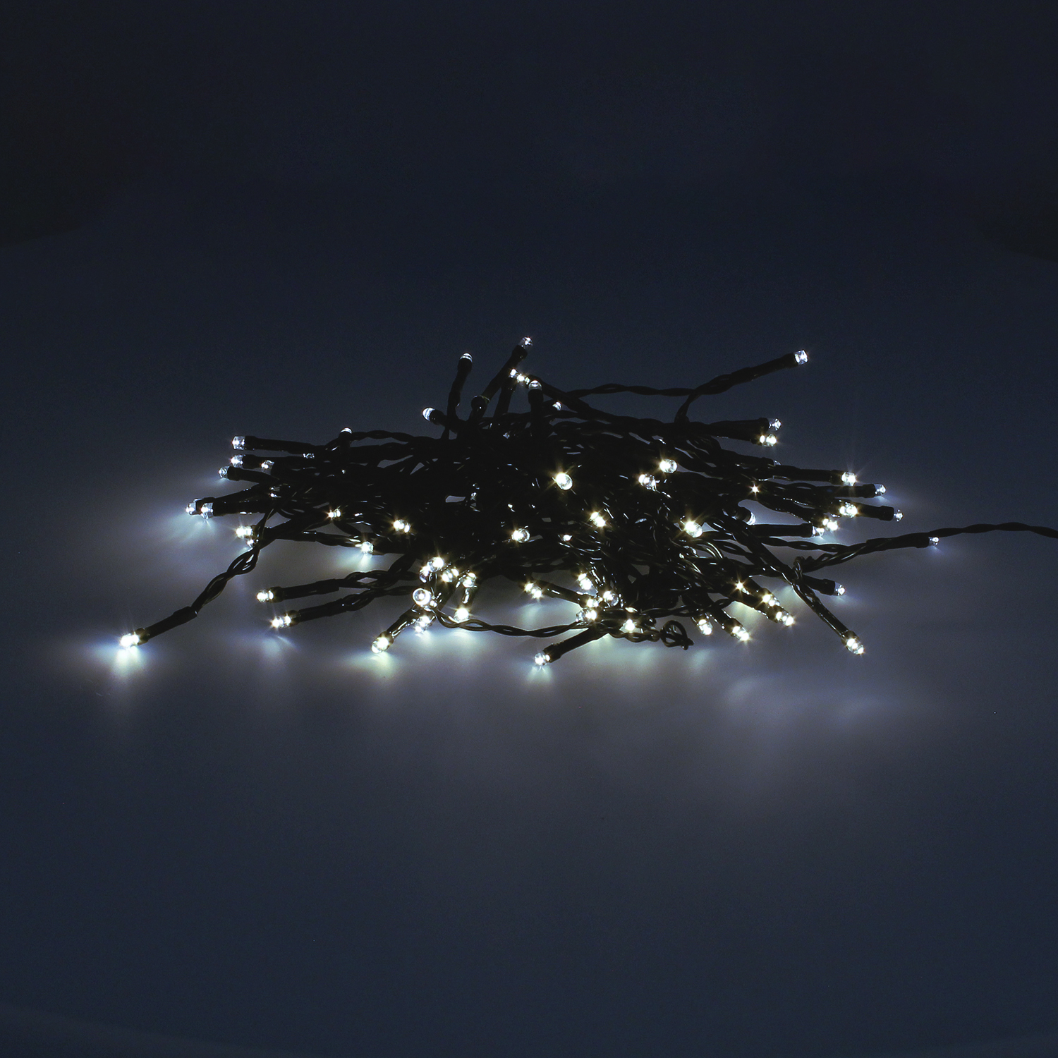 Guinalda Luces Navidad 100 Leds Color Blanco Frio,Luz navidad interiores y exteriores IP44, Funcina 3 Baterias AA (No incluidas)