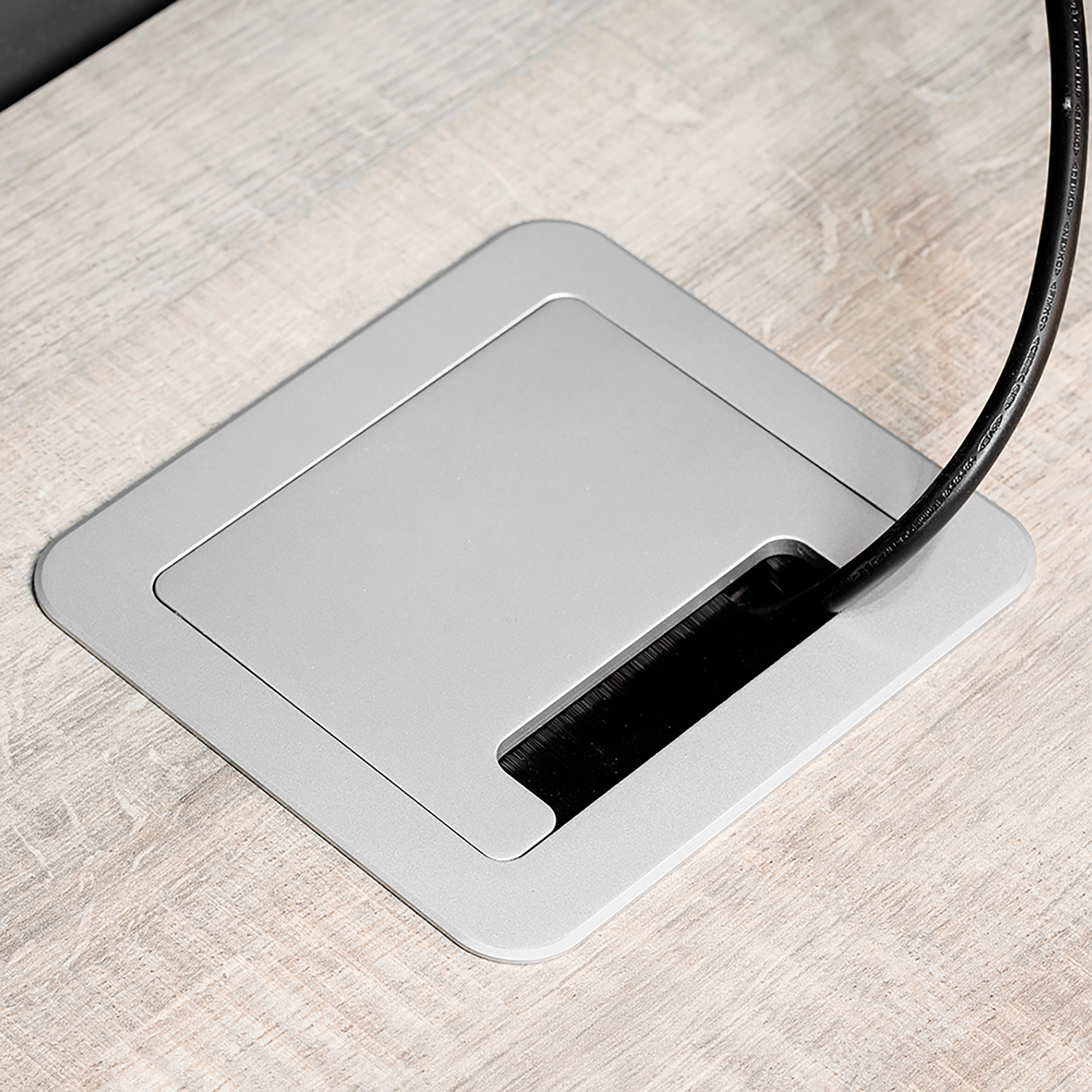 Emuca Multiconector Atom 14 para escritorio, EU, Pintado aluminio, Acero y Plstico y Aluminio