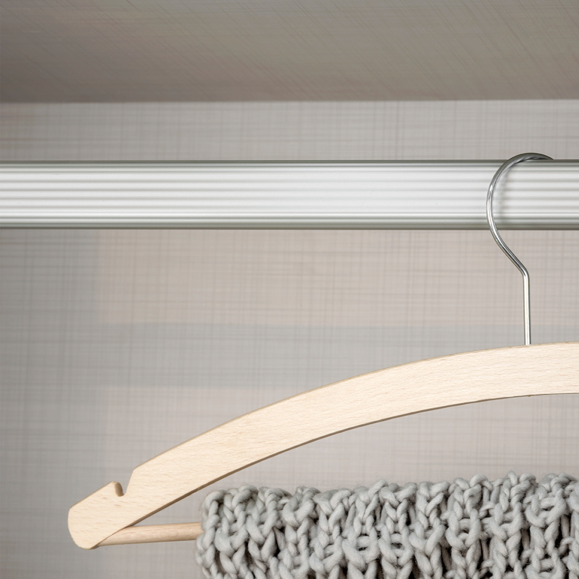 Emuca Kit de barra para armario 30x15 mm aluminio, 1,15 m, Anodizado mate, Aluminio y Zamak