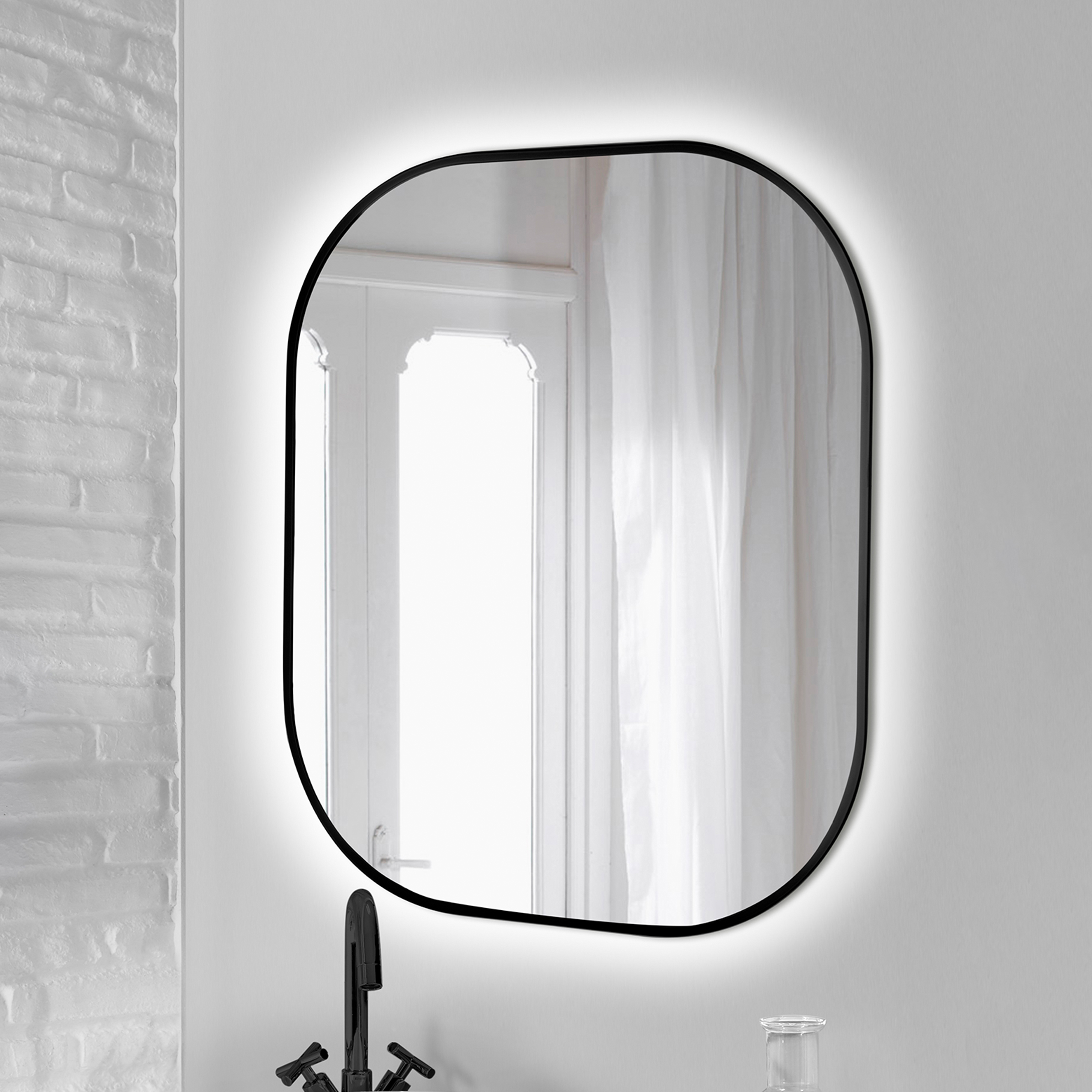Emuca Espejo Cepheus con iluminacin LED decorativa y marco negro, rectangular redondeado 600 x 800 mm, AC 230V 50Hz, 12 W, Aluminio y Cristal