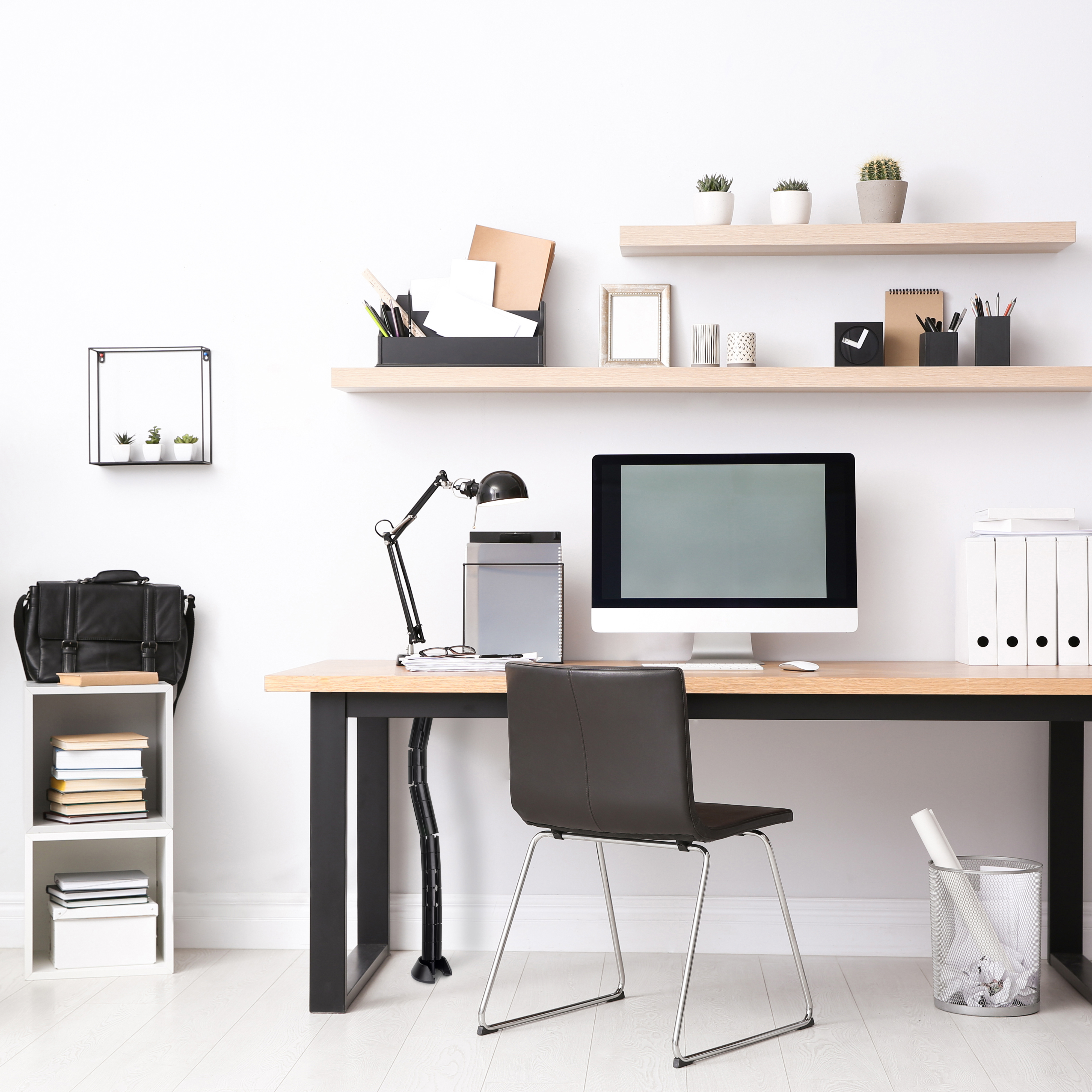 Columna pasacables Hexa, Plstico negro, Plstico