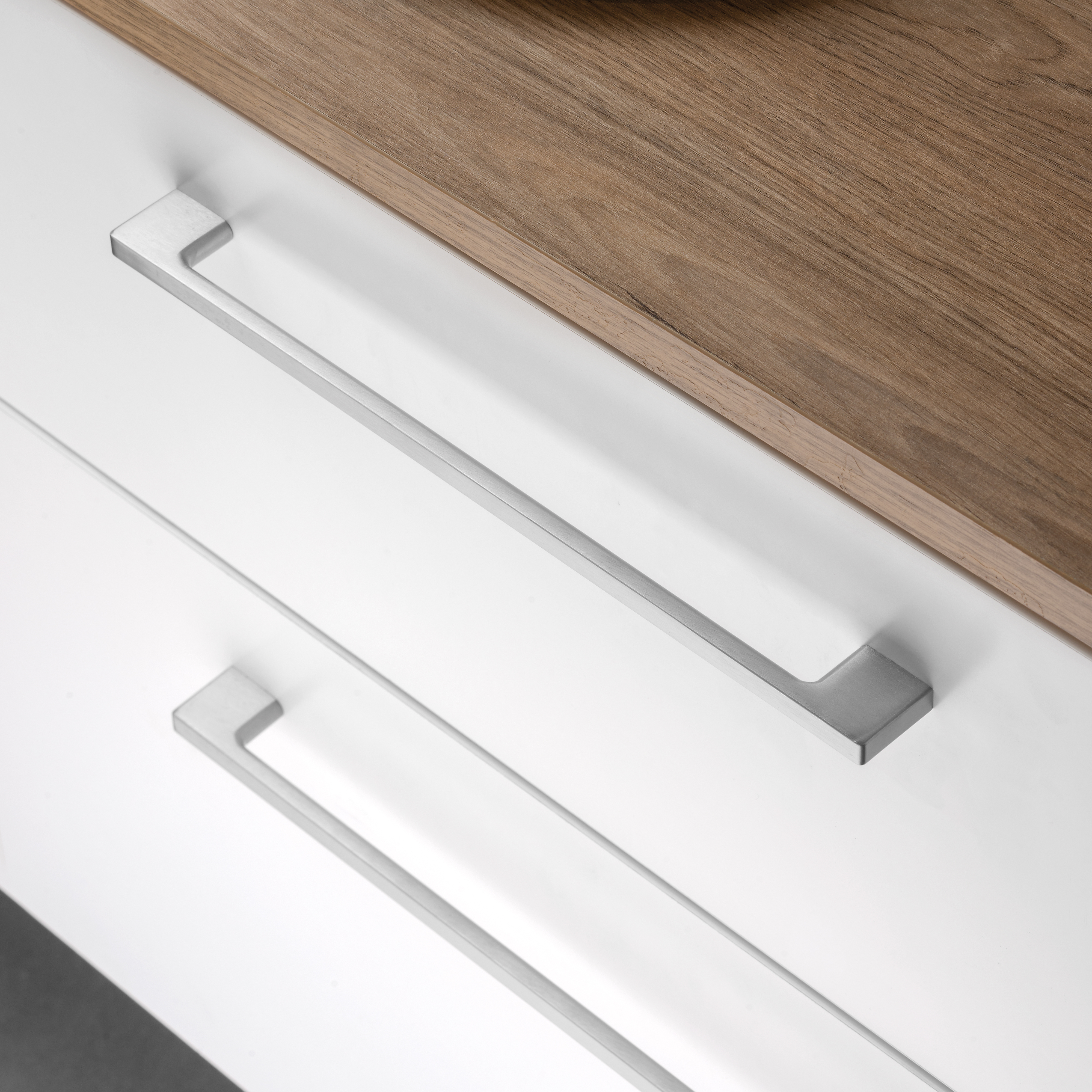 Emuca Tirador para mueble Montreal, L 192 mm, intereje 160 mm, Cromado, Zamak